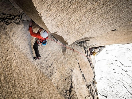 Riders on the Storm, il video di Ines Papert e Mayan Smith-Gobat in Patagonia