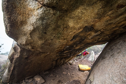 Mt. Woodson, boulder, California, USA - Enrico Baistrocchi e l'impressionante linea di Lacrime e Sorrisi