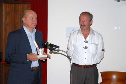 Leggimontagna 2009 - Giorgio Spreafico e il sindaco di Malborghetto, Alessandro Oman