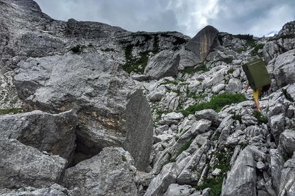 Bila Pec, boulder, Sella Nevea, Alpi Giulie, Friuli - Il diamante e in primo piano la gemma