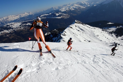 22nd Pierra Menta - Giacomelli and Lunger in descent, just ahead of the Frenchmen at the first skin change.