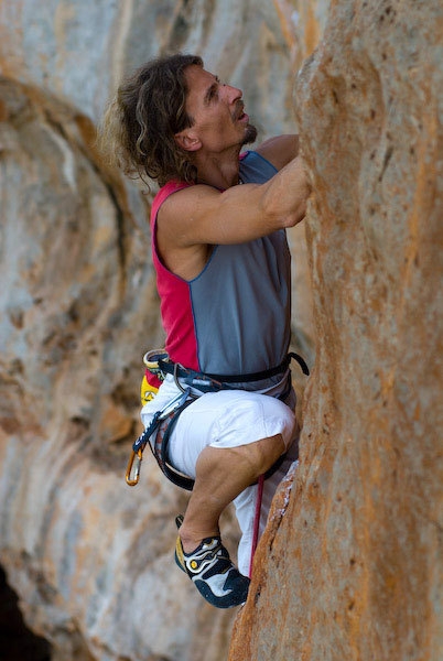 Rock Climbing Marathon – San Vito lo Capo - Alberto Gnerro getting to grips with the rock in Sicily