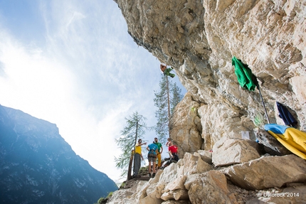 Stube, Val di Lando, Dolomiti - In arrampicata nella falesia Stube, Val di Lando, Dolomiti