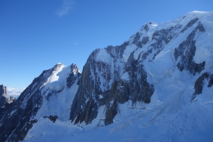 Divine Providence, Mont Blanc, Nina Caprez, Merlin Benoit - Grand Pilier d’Angle, Monte Bianco