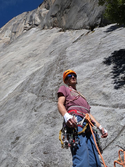 Yosemite, El Capitan, Katharina Saurwein, Jorg Verhoeven - Jorg Verhoeven all'inizio della Dihedral Wall, El Capitan, Yosemite