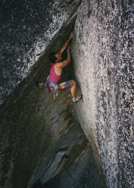 Alan Watts - Alan Watts repeating Grand Illusion in 1985. This 5.13c was first climbed by Tony Yaniro in 1979 at the Sugerloaf, California, USA.
