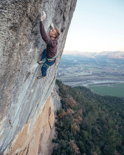 Jakob Schubert, Oliana, Spain - Jakob Schubert climbing Fight or Flight 9b at Oliana, Spain(2015)