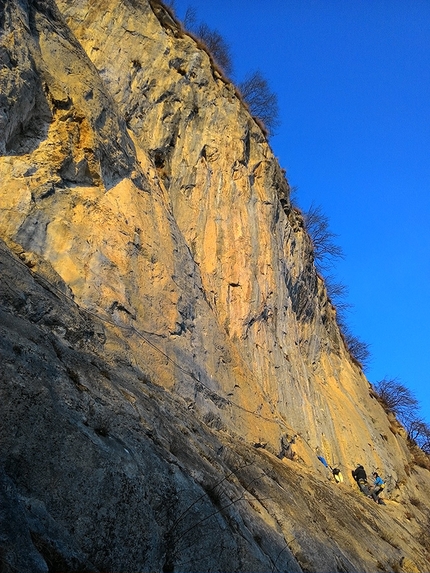 Corna Rossa di Bratto, Val Seriana - In arrampicata alla Corna Rossa di Bratto