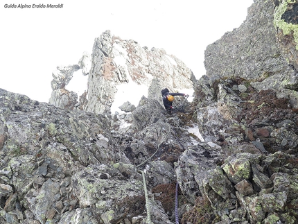 Monte Foscagno, Alta Valtellina, alpinismo - Durante l'apertura di 'L'eterna giovinezza' sul Monte Foscagno in Vallaccia Corta (Eraldo Meraldi, Lorenzo Giacomelli, 28/05/2017)