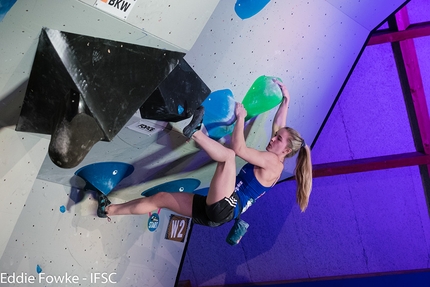 Bouldering World Cup 2017, Meiringen - Shauna Coxsey competing in the first stage of the Bouldering World Cup 2017 at Meiringen