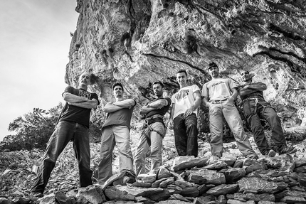 Cengia Giradili, Punta Giradili, Sardinia - Cengia Giradili: the team of new routes. From left to right: Riky Felderer, Marco Zanone, Cristian Murgia, Andrea Ratti, Luca Passini, Roberto Caboi