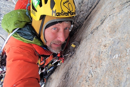 Marek Raganowicz, Baffin Island - Marek Raganowicz making the first ascent of The Secret of Silence, East Face of The Ship's Prow, Baffin Island