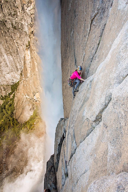 Sasha DiGiulian, Jon Cardwell, Misty Wall, Yosemite Valley - Sasha DiGiulian e Jon Cardwell durante la prima salita in libera di Misty Wall, Yosemite Valley, USA il 27 maggio 2017 