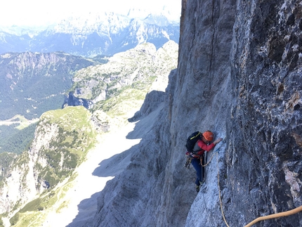 Federica Mingolla, Chimera verticale, Civetta, Dolomites - Federica Mingolla seconding on Chimera verticale, Civetta, Dolomites, with climbing partner Francesco Rigon