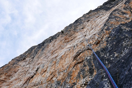 Cima Ovest di Lavaredo, Drei Zinnen, Dolomites - Manuel Baumgartner and Alexander Huber climbing their Schatten der Großen (VII, 330m) up teh NW Face of Cima Ovest, Tre Cime di Lavaredo, Dolomites