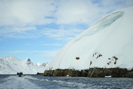 Into the Wild, Manuel Lugli - Groenlandia, verso Kummiuut