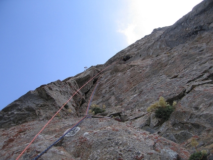Cima delle Saline, Sette secondi, Alpi Liguri - Sul quarto tiro di 'Sette secondi', parete NO di Cima delle Saline, Alpi Liguri