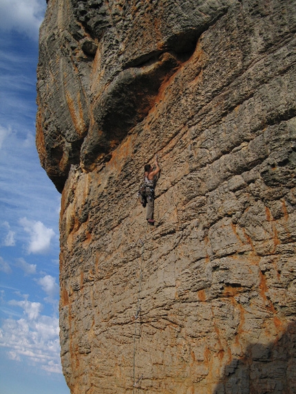 South Africa - Climbing a 6b+ on Bastille Crag in Rocklands