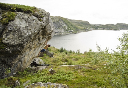 Niccolò Ceria, boulder, Norvegia, Finlandia - Niccolò Ceria sale Gammal Orn 7B, Vingsand, Norvegia