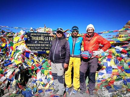 Gyanjikhang, Nepal, Luca Montanari, Giorgio Sartori, Mingma Temba Sherpa, Nima Sherpa - Al passo Thorang-La (5416m) durante il tekking verso il Gyanjikhang in Nepal