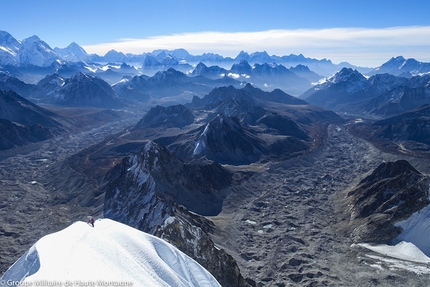 Pangbuk North, Nepal, Max Bonniot, Pierre Sancier - On the final ridge below the summit of Pangbuk North (6589 m), Nepal; Max Bonniot, Pierre Sancier making the first ascent of Tolérance Zero (18-19/10/2017)
