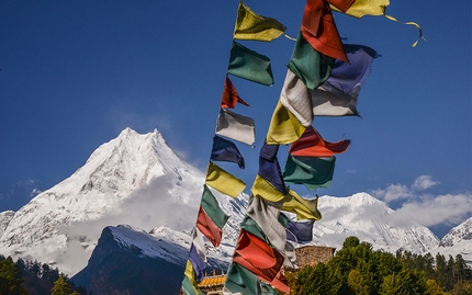 Hans Kammerlander, Manaslu - Manaslu (8163m), l'ottava montagna più alta del mondo