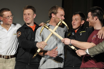 Piolet d'or 2010 - Bruce Normand, Boris Dedechko, Kyle Dempster, Denis Urubko and Jed Brown.