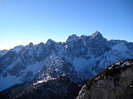 Alpi Giulie: scialpinismo in Friuli  - Panorama sul gruppo del Jof Fuart, da nord