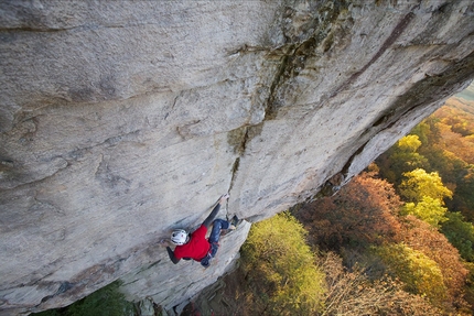 James Pearson climbs Power Ranger, bold and beautiful trad at Chattanooga