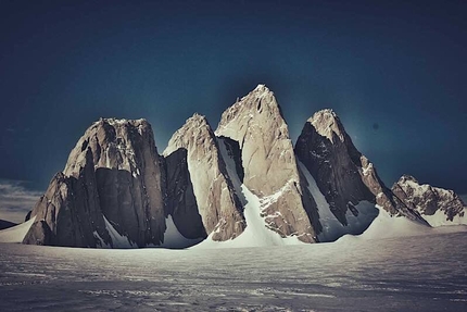 Spectre Organ Pipe Peaks Antarctica, Leo Houlding, Jean Burgun, Mark Sedon,  - The Organ Pipe Peaks, Gothic Mountains, Antarctica. Spectre in the middle
