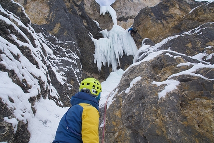 Once in a Lifetime in Val Lietres, spectacular ice climb in the Dolomites