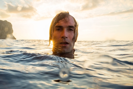 Banff Mountain Film Festival World Tour Italy 2018 - Chris Sharma Deep Water Soloing at Majorca, in the film Above the Sea