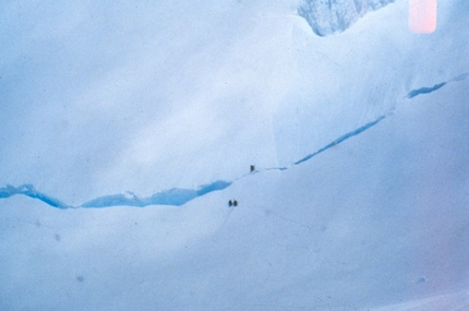 Monte Sarmiento - Ragni di Lecco 1986 - L'attacco della parete nord