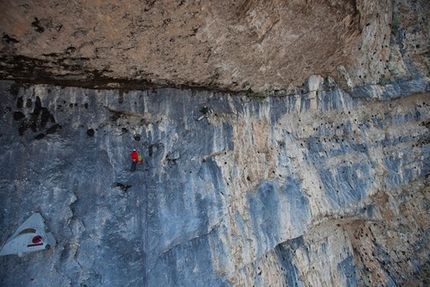 Monte Brento new 8b multi-pitch climb by David Lama and Jorg Verhoeven