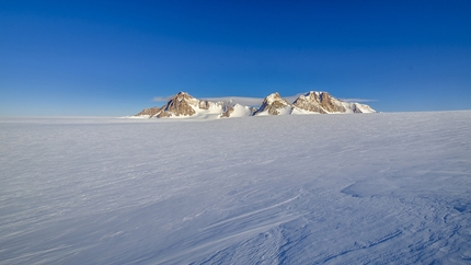 Pirrit Hills, Antartide, Arnaud Bayol, Antoine Bletton, Jean-Yves Igonenc, Didier Jourdain, Sébastien Moatti, Dimitry Munoz - Le Pirrit Hills, Antartide