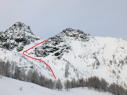Valle Orsera, Valmalenco, Mario Vannuccini - Valle Orsera scialpinismo: dalla conca del Lagazzuolo, la parte alta dell’itinerario che culmina al Bocchel del Cane 2551 m