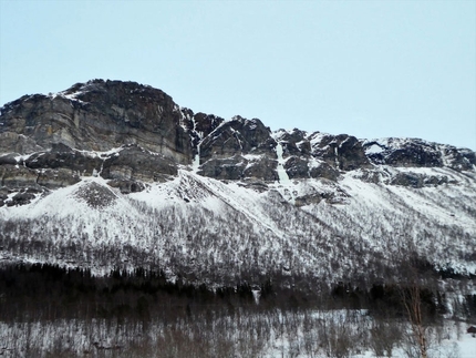 Arctic Pole Ice Climbing Trip 2018, Marcello Sanguineti, Fulvio Conta, Floriano Martinaglia, Tommaso Regesta - Cascate di ghiaccio in Norvegia: cascate del settore Rubben 