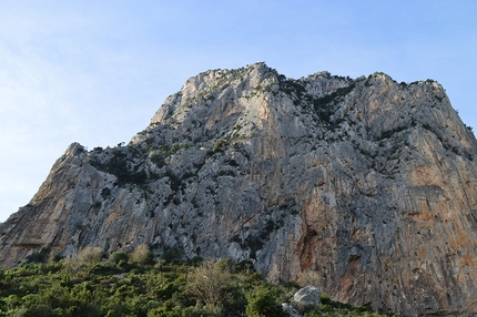 Arrampicata in Sardegna, Monte Ginnircu, Punta Su Mulone, Marco Davoli, Massimo Torricelli - Punta Su Mulone in Sardegna