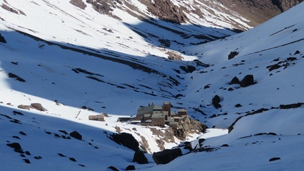 Scialpinismo in Alto Atlante, Marocco - Marocco scialpinismo: Refuge du Toubkal les Muflons (3.200 m)