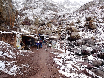 Scialpinismo in Alto Atlante, Marocco - Marocco scialpinismo: Sidi Chamharouch (2.300 m)