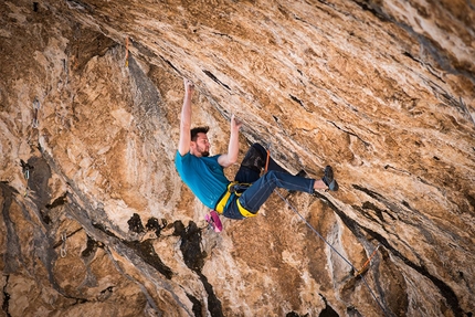 Video: Jernej Kruder climbing at Omiš in Croatia