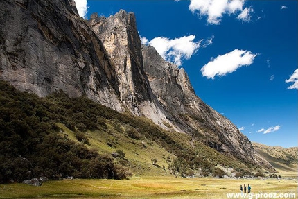 Nevado Shaqsha, Peru: 2 new routes by Italian expedition