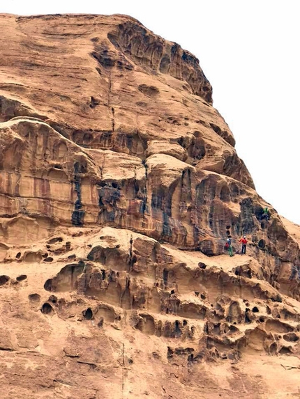 Rock climbing in Jordan - Jordan climbing: Andrea Cattarossi making the first ascent of Zizzagando