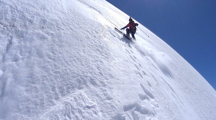Legendary Aiguille Verte Nant Blanc face skied by Paul Bonhomme and Vivian Bruchez