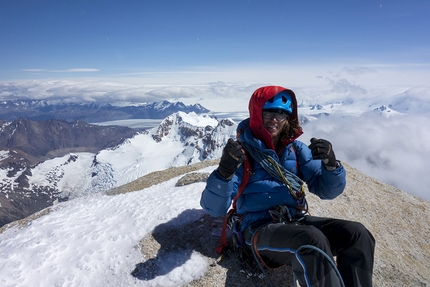 Philipp Angelo - Philipp Angelo in cima al Fitz Roy, Patagonia, dopo aver salito la Supercanaleta, gennaio 2016