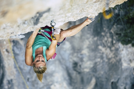 Rodellar Spagna - Katharina Sauerwein: La Sportiva climbing meeting a Rodellar in Spagna
