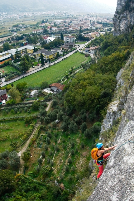 Via Mescalito Arco, Monte Colodri - Mescalito sulla Rupe Secca, Monte Colodri: the slabs on pitch 3 (6c)