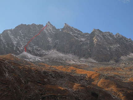 Mugu Peaks, Nepal, Anna Torretta, Cecilia Buil, Ixchel Foord  - Mugu Peaks (5467 m) in Nepal: the SW Couloir (600m, A1, 6a, M5, Cecilia Buil, Ixchel Foord, Anna Torretta 11/2018)
