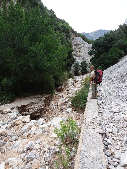 Sardegna arrampicata - Sardegna arrampicata: effetto delle recenti piogge