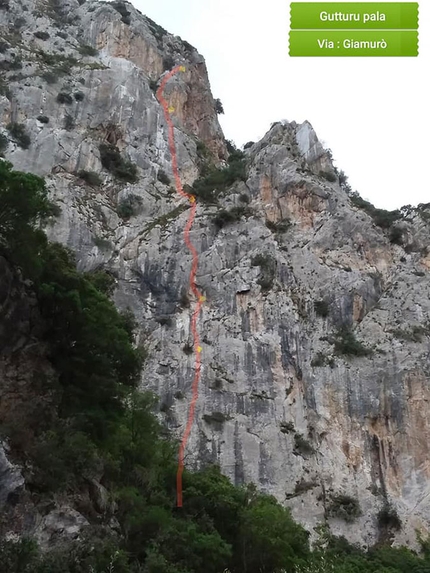 Sardegna arrampicata - Sardegna arrampicata: Gutturu Pala e la via Giamurò (Gianluca Piras, Claudia Mura, Pietro Rais Luigi Scema 09/2018